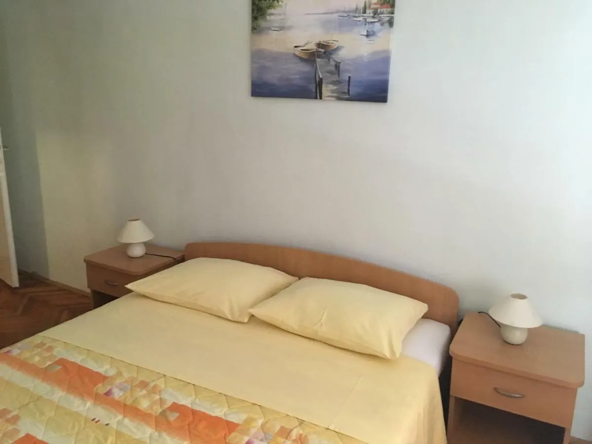 Apartaments Oma & Opa Banjol 아파트