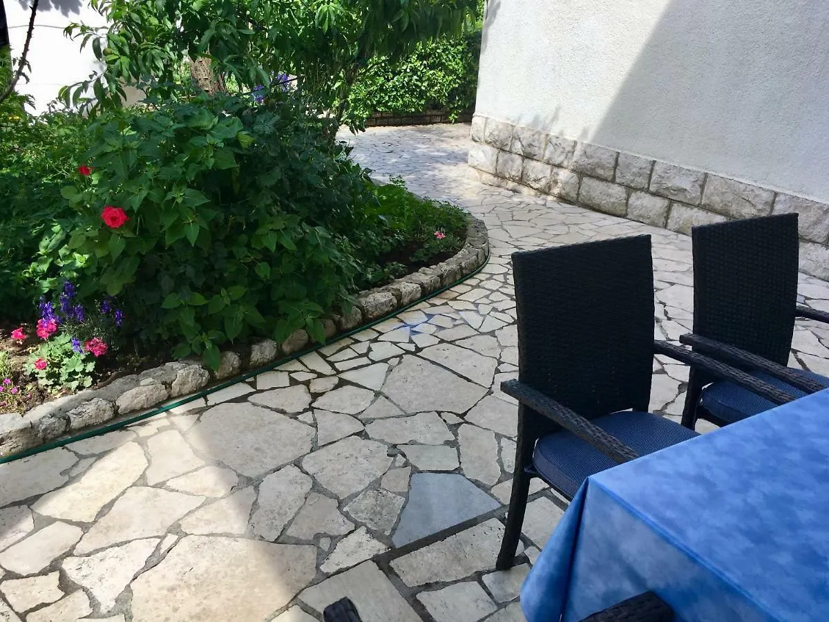 Apartaments Oma & Opa Banjol 크로아티아